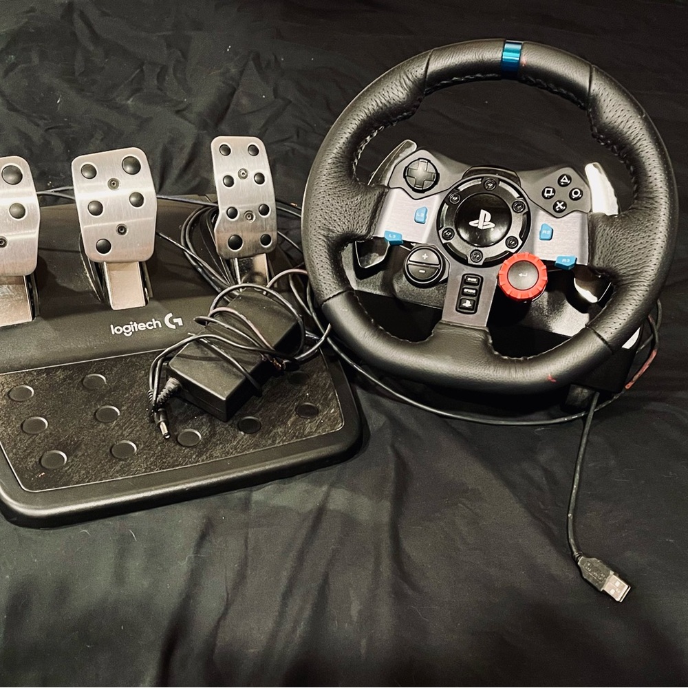 G29 WHEEL AND PEDALS COMPATIBLE WITH PS4 PS5 MAC AND PC!